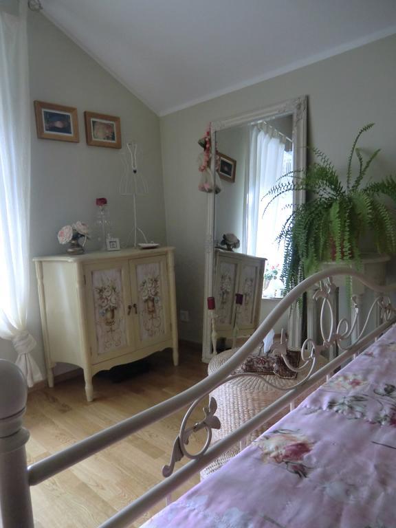 Kuressaare Romantic Apartment Esterno foto