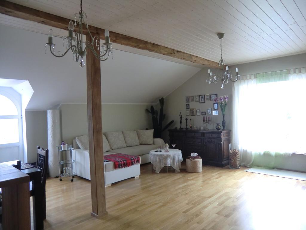 Kuressaare Romantic Apartment Esterno foto