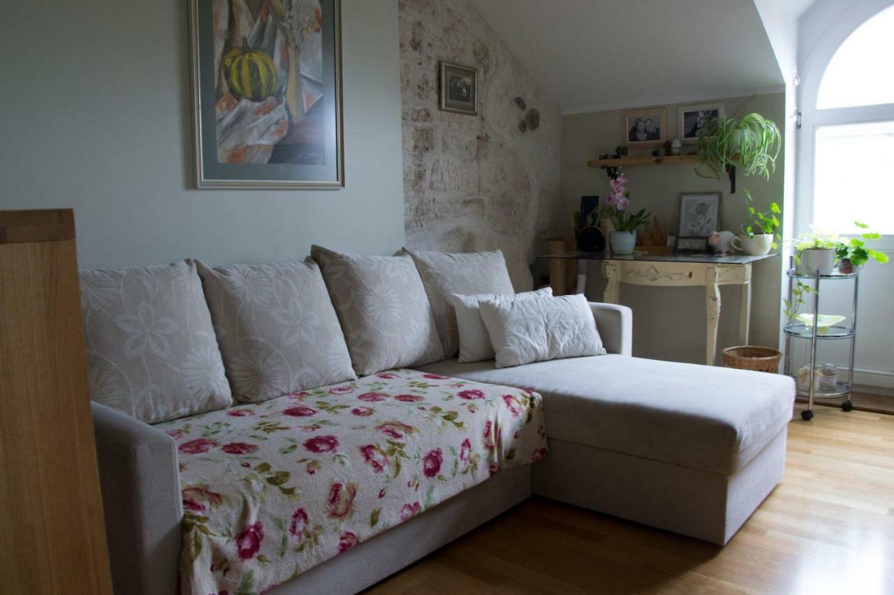 Kuressaare Romantic Apartment Esterno foto