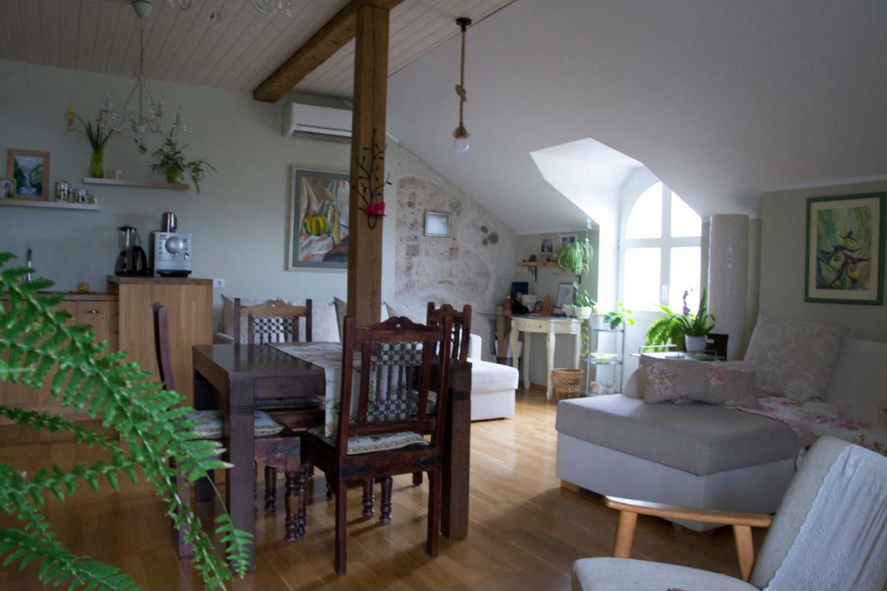 Kuressaare Romantic Apartment Esterno foto