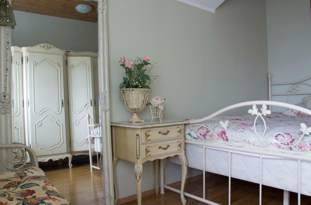 Kuressaare Romantic Apartment Esterno foto
